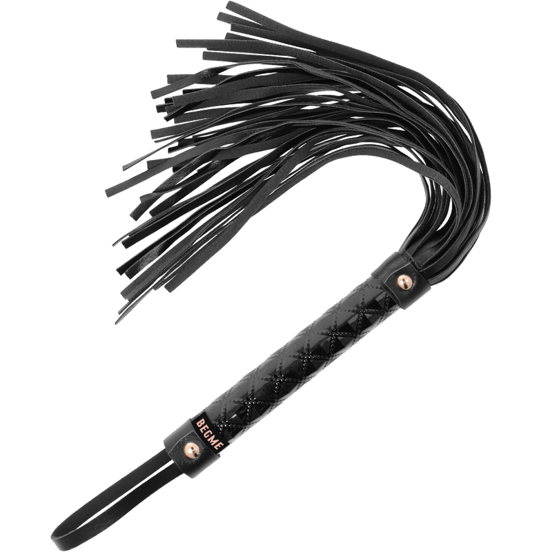 Begme Black Edition Veganer Leder Flogger – BDSM & Bondage Accessoire bei Secret Pulse im Erotikshop