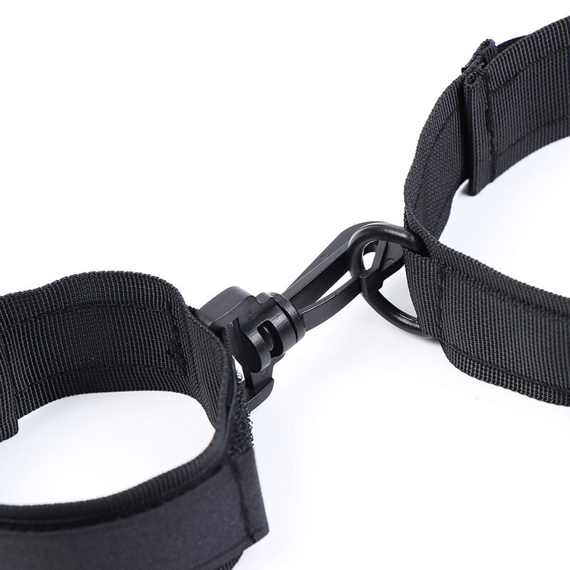 OHMAMA FETISH - HANDSCHELLEN UND KRAGEN AUS NYLON – Bondage-Fessel Bild 21