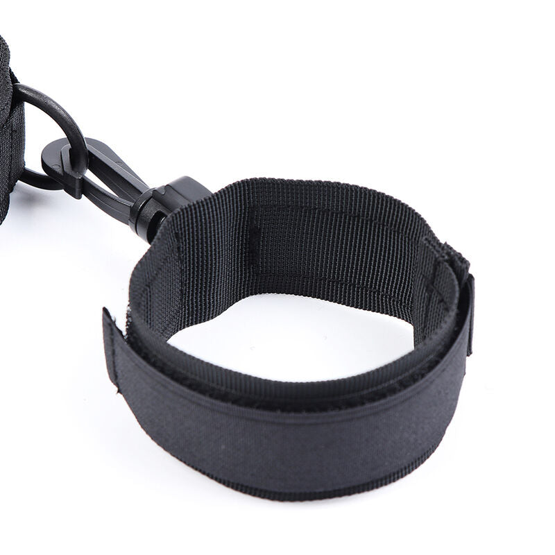 OHMAMA FETISH - HANDSCHELLEN UND KRAGEN AUS NYLON – Bondage-Fessel Bild 24