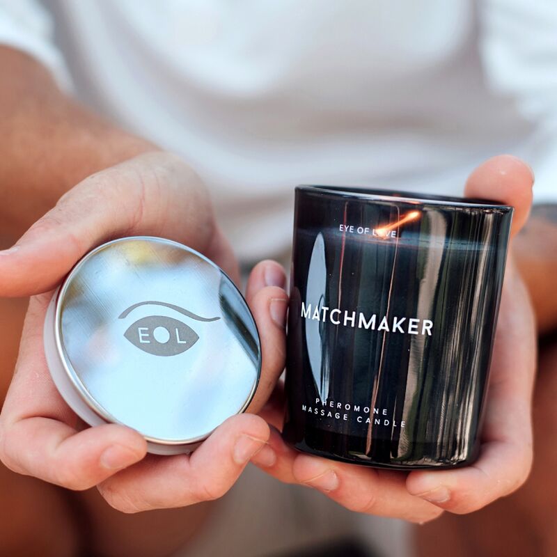 EYE OF LOVE - MATCHMAKER BLACK DIAMOND MASSAGEKERZE ZIEHEN SIE SIE AN, 150 ML – Massagekerze Bild 7