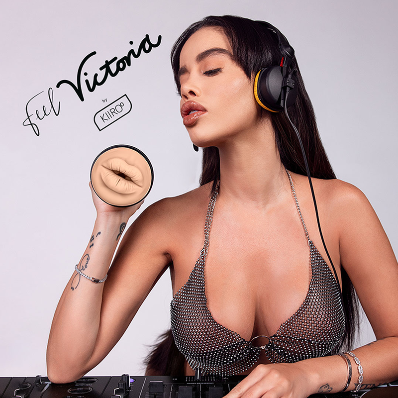 KIIROO - FÜHLEN SIE VICTORIA JUNE BOCA – KIIROO - FÜHLEN SIE VICTORIA JUNE BOCA Bild 13