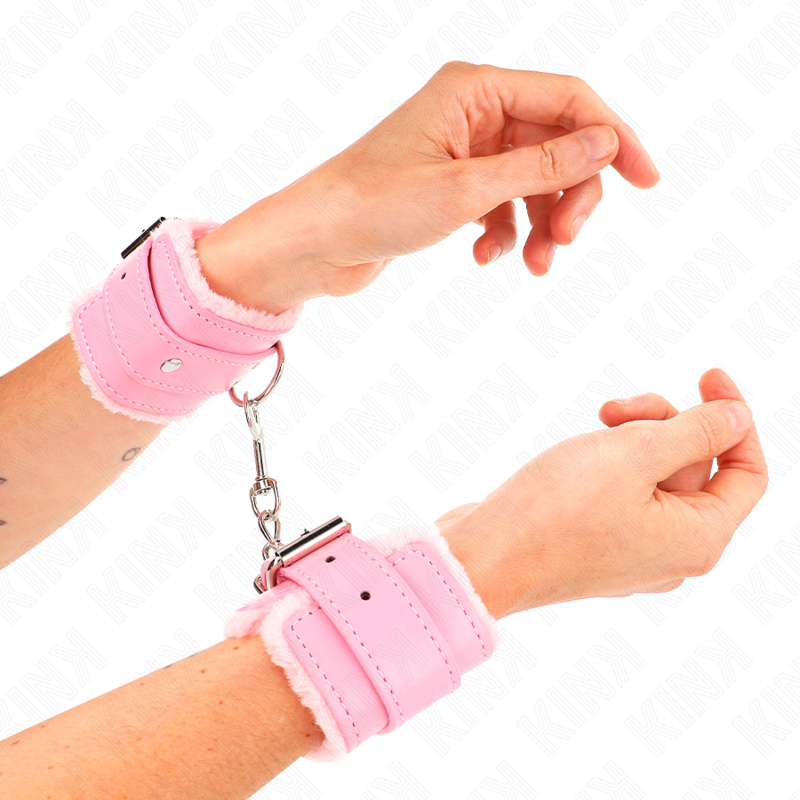 KINK - PELZGEFÜTTERTE HANDGELENKFESSELN ROSA MIT ROSA GÜRTEL VERSTELLBAR 17-29 CM X 6 CM bei Secret Pulse im Erotikshop