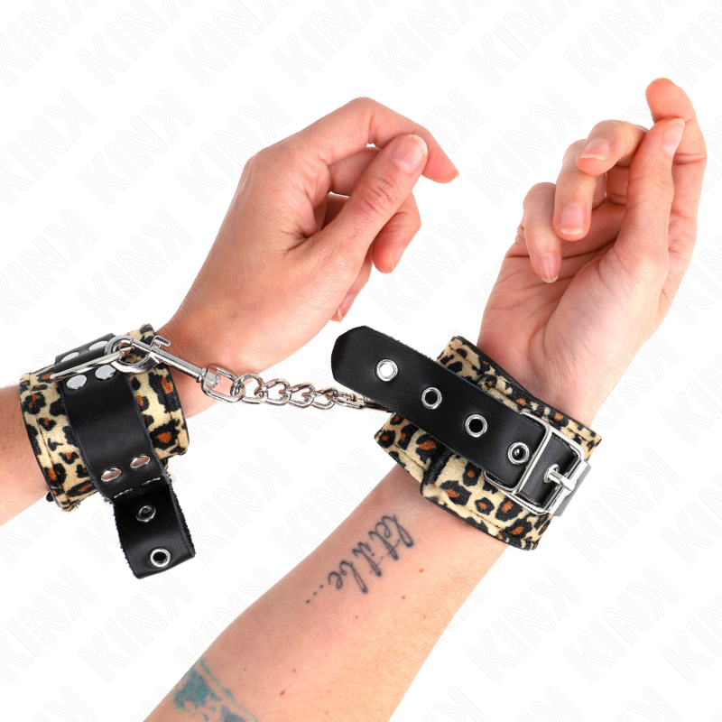 KINK - LEOPARD HANDGELENKFESSEL AUS ECHTLEDER, VERSTELLBAR 18-29 CM X 5,5 CM bei Secret Pulse im Erotikshop