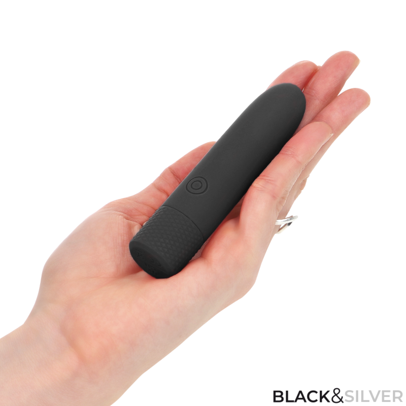 BLACK & SILVER - GERI USB WIEDERAUFLADBARER VIBRIERENDER BULLET 8 VIBRATIONEN SCHWARZ 10 X 2,2 CM – Vibrator Bild 12