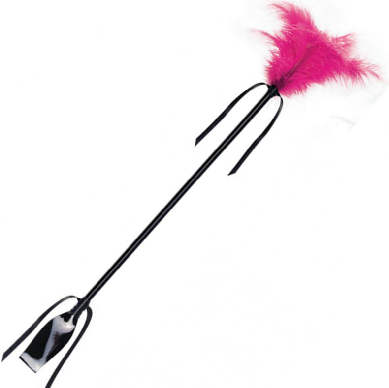 SECRETPLAY - PEITSCHE UND FEDER IN SCHWARZ UND FUCHSIA Produktansicht und Details