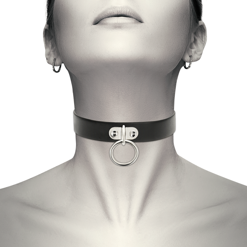 COQUETTE CHIC DESIRE - HALSKETTE AUS VEGANEM LEDER FETISCH-ACCESSOIRE Produktansicht und Details